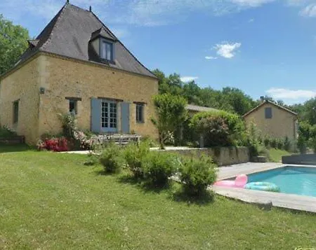 A La Ferme Avec Piscine 度假居